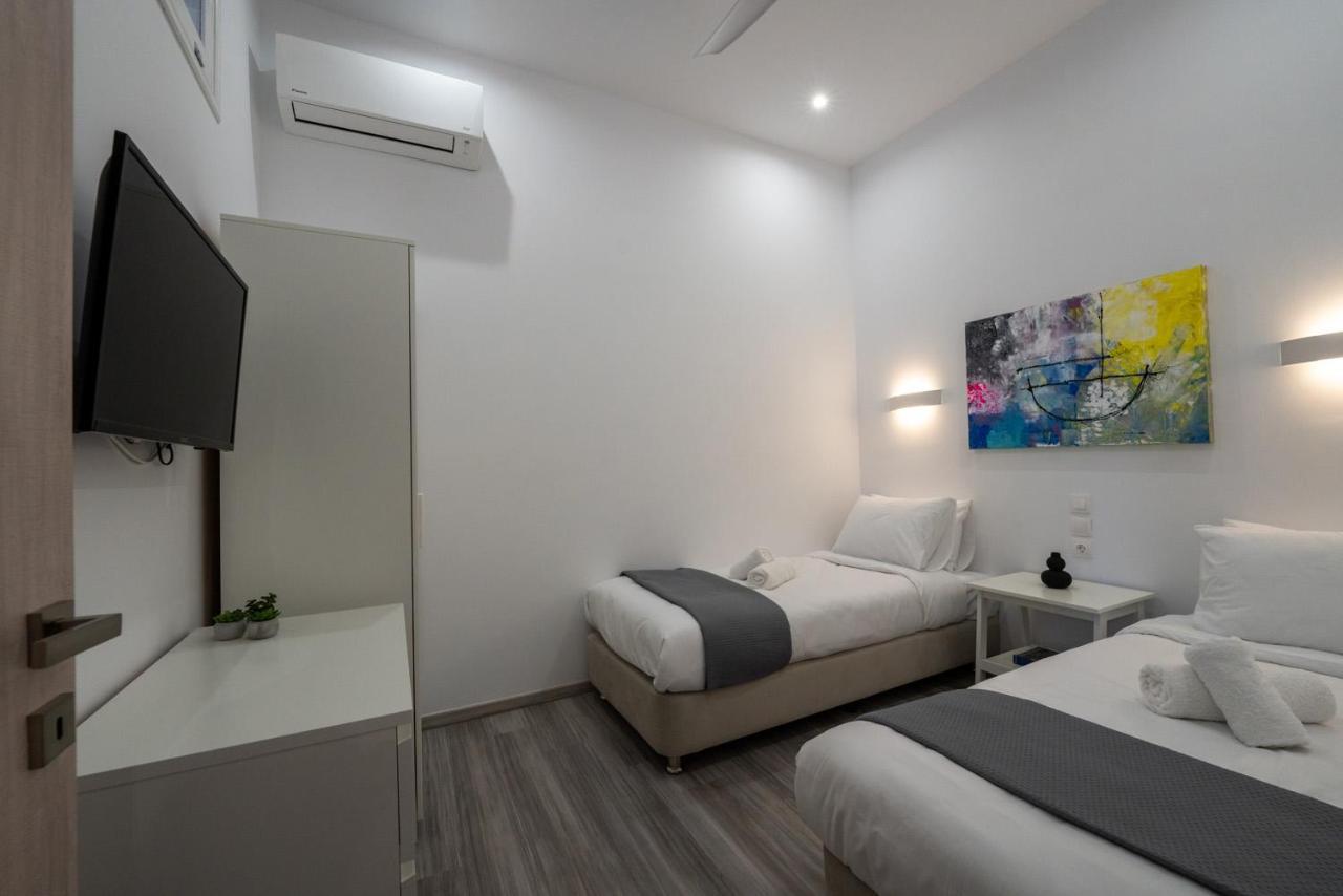 Central Suites Aegina 2 Exteriör bild