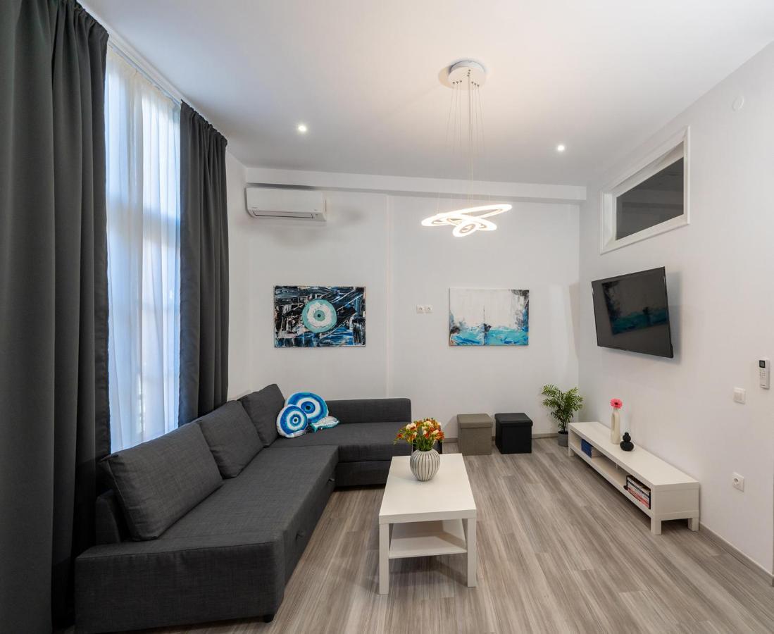 Central Suites Aegina 2 Exteriör bild